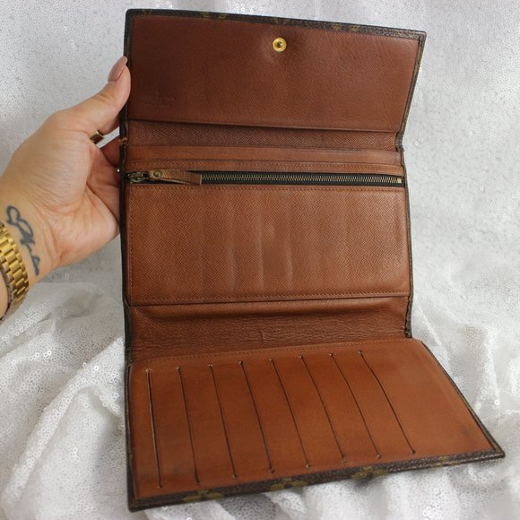 Louis Vuitton WOC - Monogram - Picture 4 of 14